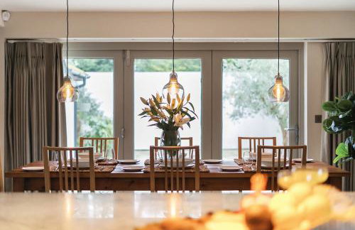 Luxury Countryside Retreat with Pool Surrey Hills Escape - Pass the Keys - Foto 25