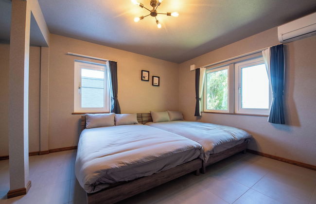 THE CHATEAU - Photo 9