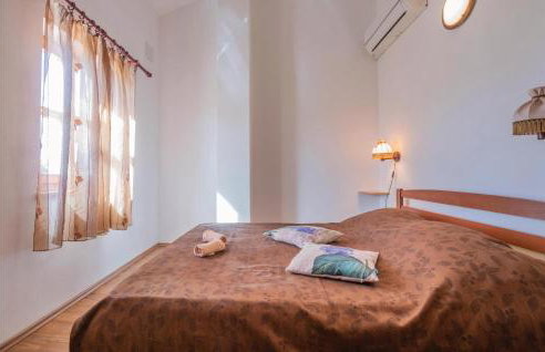 Beautiful Home In Hrboki With Wifi - Foto 23