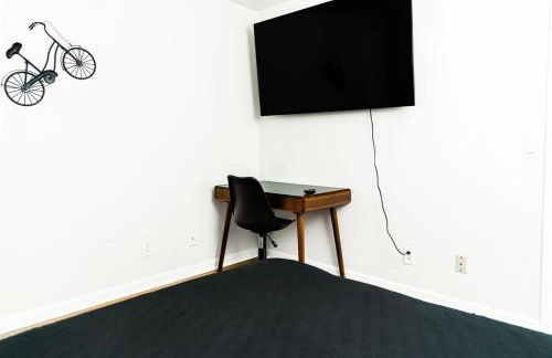 Ultimate Getaway with Pool and Games - Foto 31