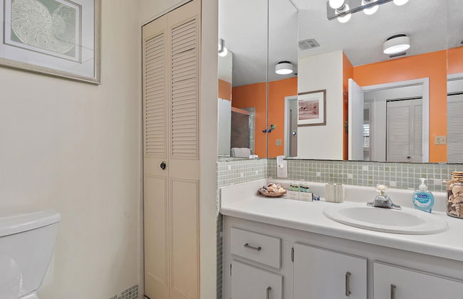 Serenity On Sutton 2 Bedroom Townhouse by RedAwning - Foto 25