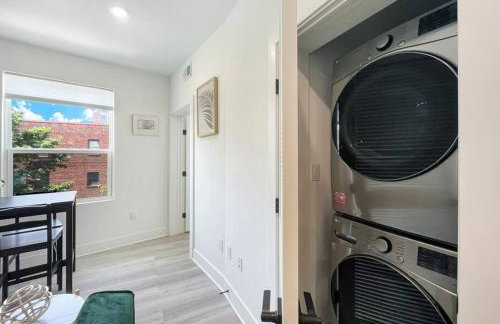 Central DC APT , City Skyline View , Close to All - Foto 8