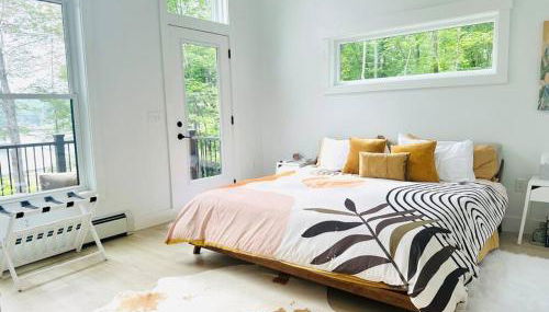 Luxe Modern Lakefront Oasis - Hot Tub, Sunset Views, Pet & Family Friendly! Close to UMF! - Foto 4