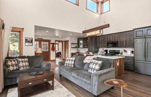 34 Acre Escape Games Hiking Pool Table Bicycles - Foto 17