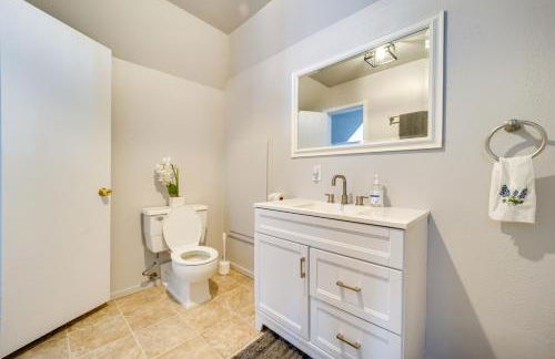 Dolorable Home with Yard - Walk to River! - Foto 25