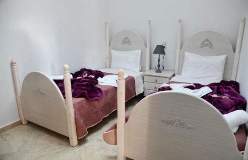 Kleopatra Deluxe Apt with priavte Jacuzzi - Photo 3