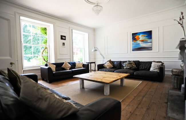 Manor House Moreton - Entire Holiday Home - Foto 13