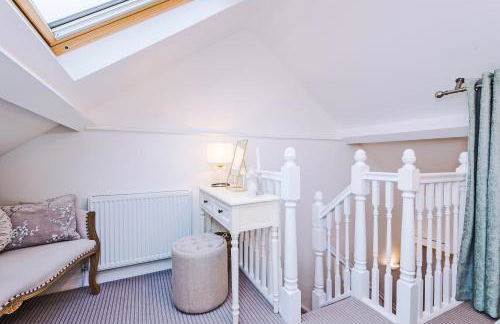 Country Charm Cottage Sleeps 4 & Free Parking - Photo 34