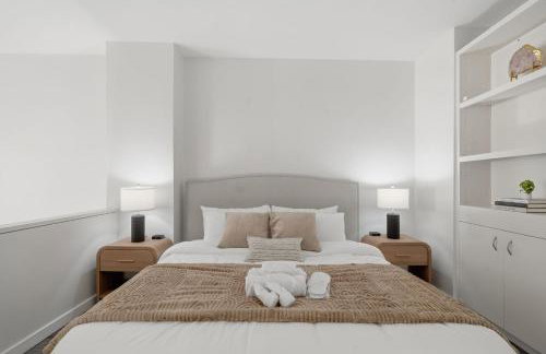 Modern Luxury Loft facing Santana Row w/Balcony - Photo 21