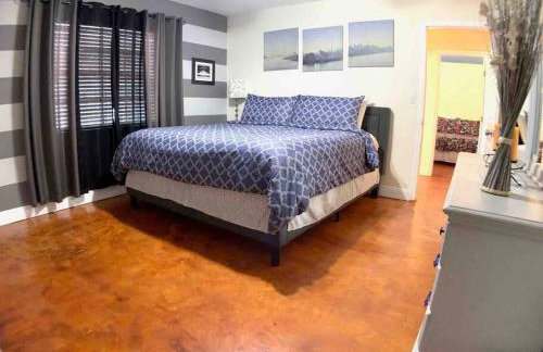 HOME AWAY FROM HOME Near Airport and Malls and Highways - Photo 11