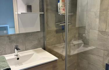 Studio lumineux et élégant - parking gratuit - Foto 4