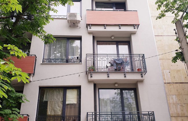 Bright and Newly Refurbished Apartment Near Center - Foto 10