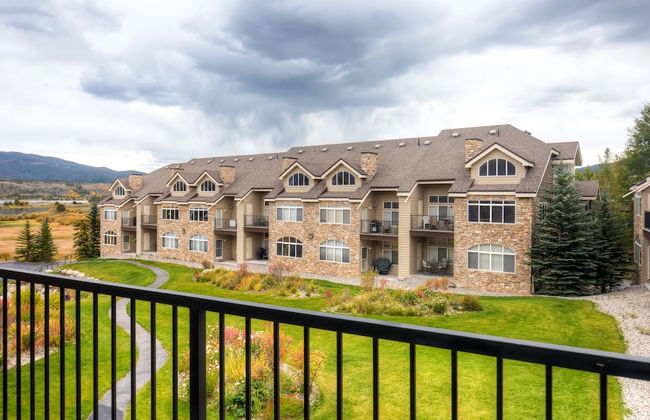 Bay Club Town Homes by CRMR - Foto 45