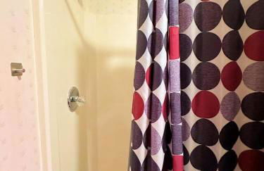 Paradise Uncovered Chalet Near Lake - Foto 12