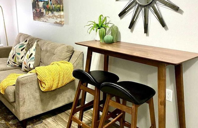 1 Bed Apartment next to SW Integris near Downtown - Photo 14