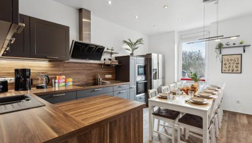 Stylish & Relaxing Penthouse ~ Workspace ~ Parking - Foto 1, stove, dishwasher, pet friendly, minibar