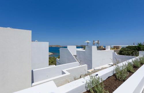 Azure Naousa - Photo 44