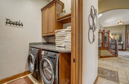 Silver Lake Estate - Private Beach - Hot Tub - Arcades - Foto 45