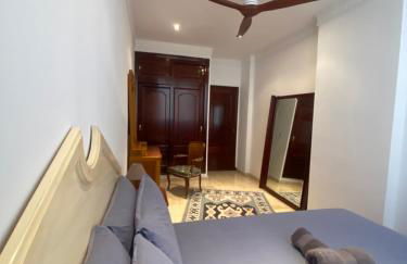 Marbella Beach Front Edificio Mayoral Centro Ciudad y Primera Línea Playa Muy Amplio y Espacioso - Foto 34