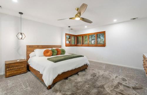 Mid-Mod Hilltop Retreat Views & Local Wildlife - Foto 36