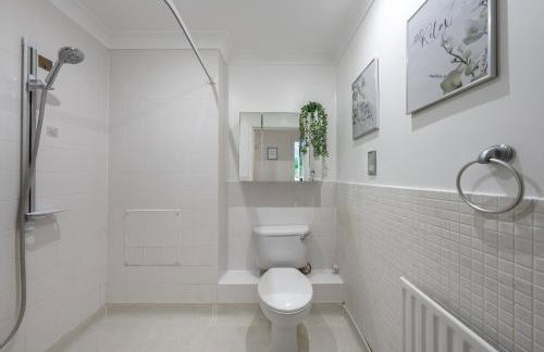 STN - Bishops's Stortford - Free Gated Parking - Two Bed Apartment - Perfect location for Stansted Airport - Foto 19