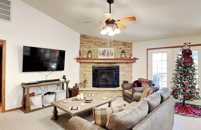 Blue Spruce Retreat by Ruidoso Vacation Rentals - Foto 1