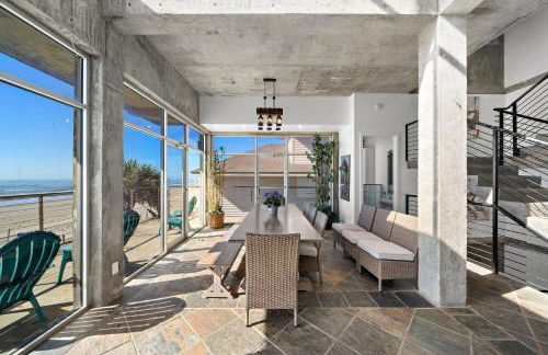 Oceanfront Experience - Photo 14