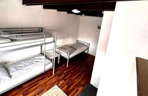 RoomZ Hostel am Hockenheimring - Foto 1