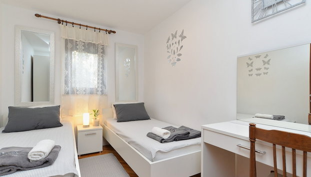 Apartment 1986 - Foto 3, Habitación