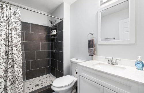 Relaxing home close Six Flag 21 miles to airport - Foto 26