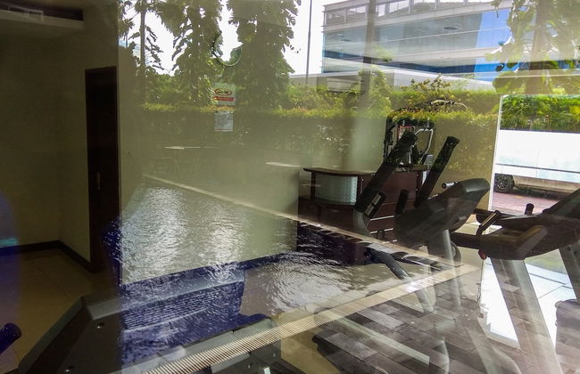 Comfy Studio Room Sunter Park View Apartment - Foto 23