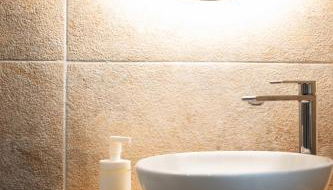 Studio de Charme à Nice - Idéal télétravail - Balcon - Plage à 300m - Foto 2