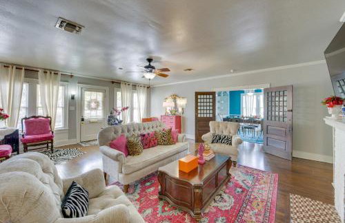 The Pink Azalea - Tyler Home with Yard and Patio! - Foto 7