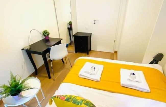 3 bedrooms in Center w Terrace&Parking - Photo 6