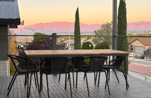 House in the Palisades Hills with City and Mountain views - Foto 1