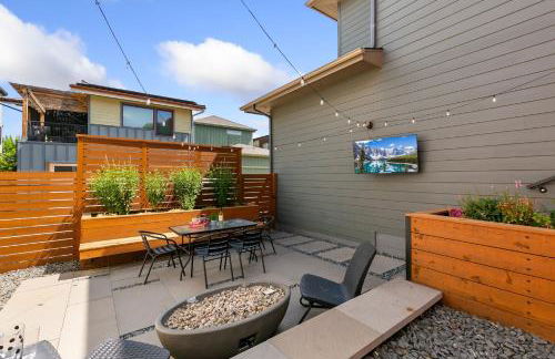 Contemporary Gem - Rooftop Deck & Private Hot Tub! - Foto 62