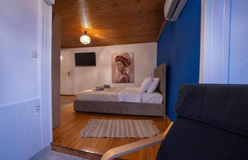 Gurba's House - Photo 11