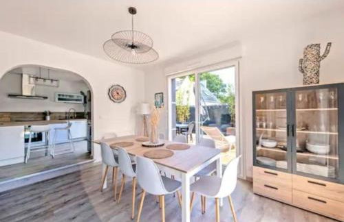 Family House Near Mousterlin Beaches - Foto 6