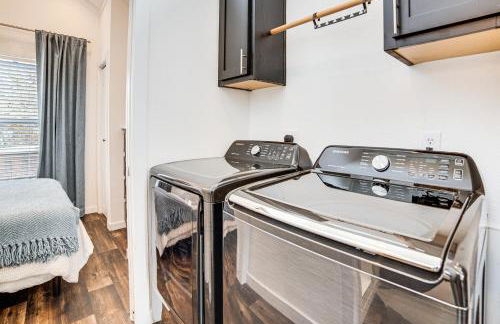 Walk to Lewisville Lake Cozy Couples Retreat - Foto 13