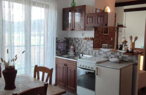 Family-friendly apartments with swimming pool Plaski, Velebit - 20466 - Foto 13
