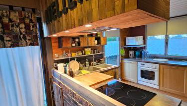 Circuit Paul Ricard Chalet au Castellet - Foto 1, stove