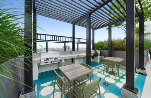 Downtown Drift-Luxury Amenities Sauna & Pool - Foto 29