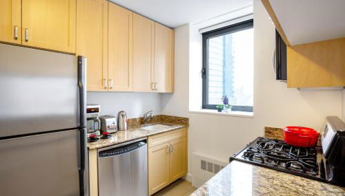 1BR nr Times Sq w Indoor rooftop Gym NYC-141 - Foto 5, Other