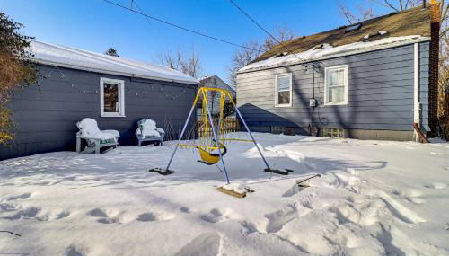 Families Welcome! Colorful Berkley Home with Yard - Foto 5