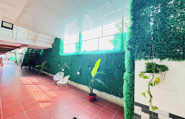 Hotel Duong Dong Town - Photo 4