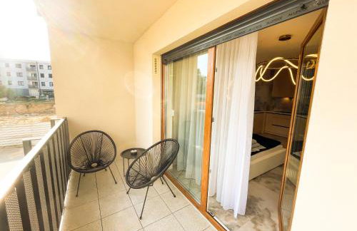 In&cognito Apartments Szamotuły with Parking and WiFi - Foto 8