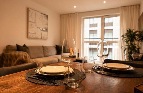 Premium Tower Hill Serviced Apartment - Photo 8