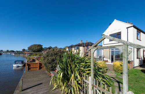 The Cottage - Holiday home in Reedham on the Southern Norfolk Broads - Foto 1