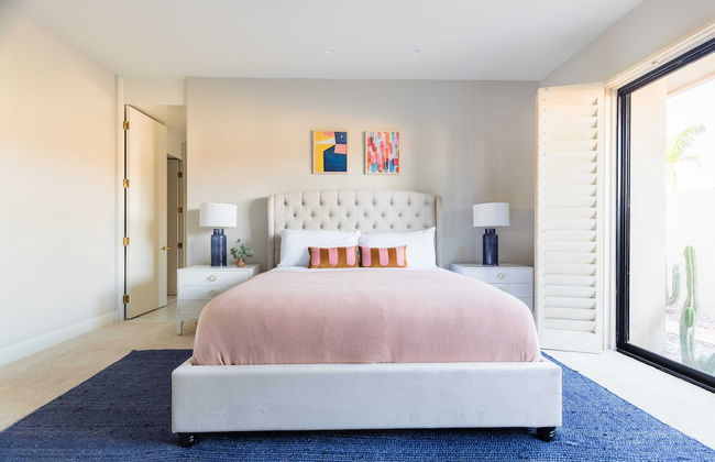 Moonshine by Avantstay Modern & Stylish Estate w/ Bar, Fire Pit & Hot Tub 5 bd - Foto 17