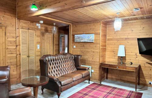 Shrew Lodge-woodland Lodges-Hot Tub-Pembrokeshire-Tenby - Foto 6